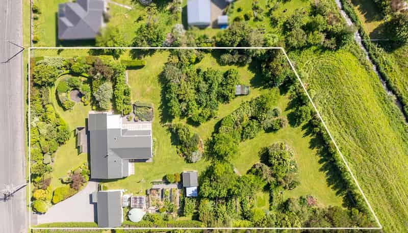9 Donald Street, Featherston