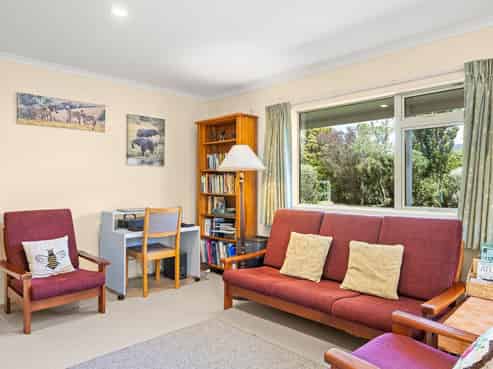 9 Donald Street, Featherston