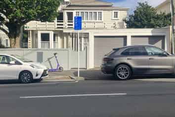 4/23 Tinakori Road, Thorndon