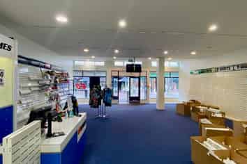 First Class Art Deco Retail