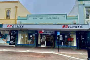 First Class Art Deco Retail