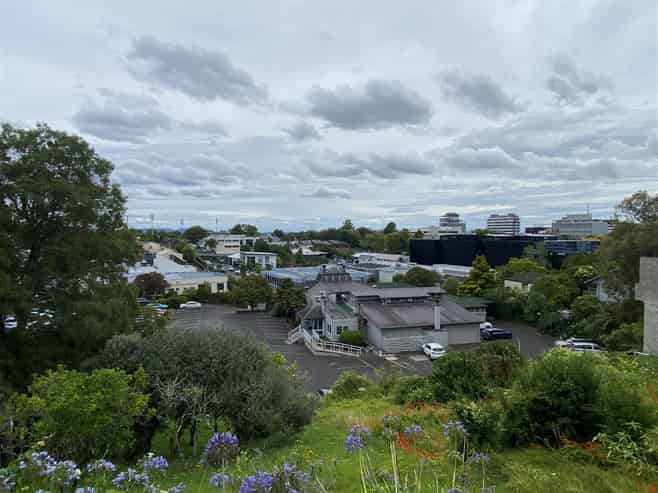 A Room(s) With A View