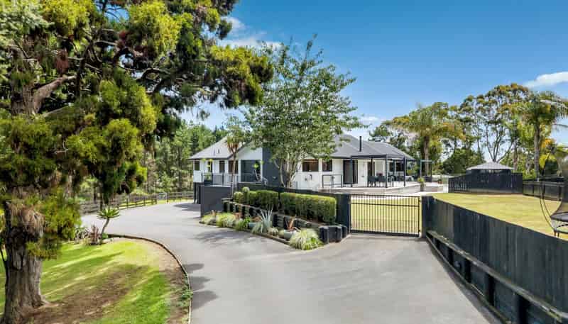 317 & 317A West Road, Brookby