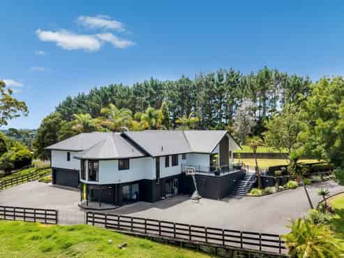 317 & 317A West Road, Brookby