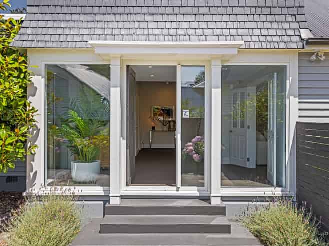 3 Strowan Road, Strowan