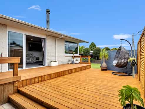 12 Peter Snell Street, Whakatane