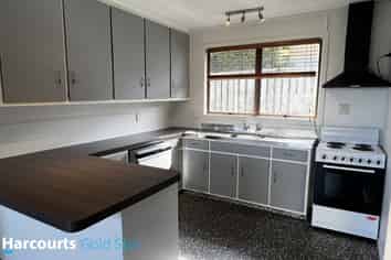 111 Marie Place, Thames