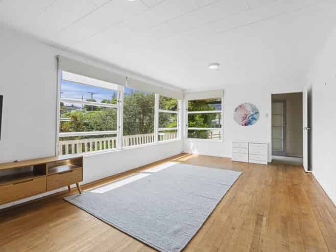 52 Pitcairn Street, Oakura