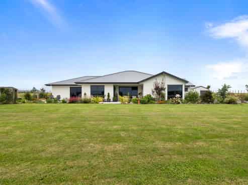 29 Fry Road, Halcombe