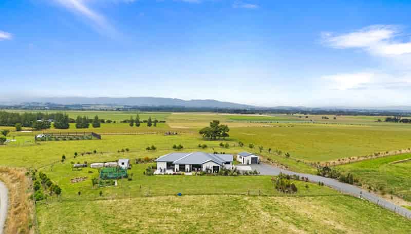 29 Fry Road, Halcombe