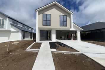 15B Rose Leigh Drive, Cambridge