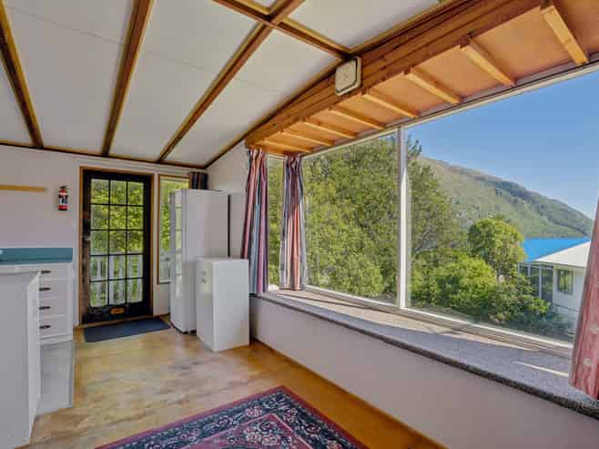 68 Wesney Terrace, Kingston