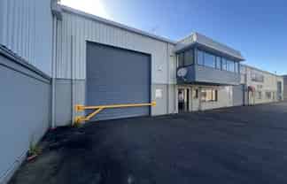 Versatile 378sqm Industrial Unit
