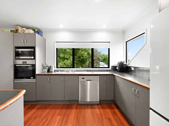 76 Addison Street, Leamington