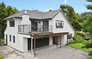 76 Addison Street, Leamington