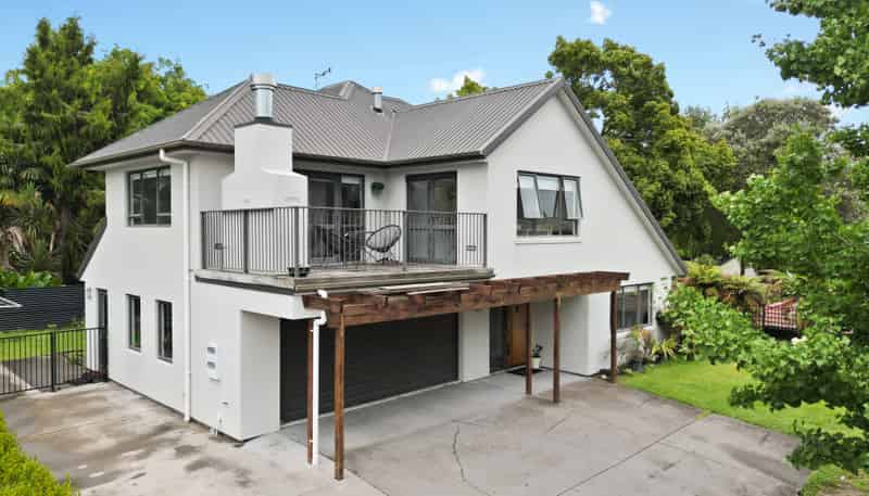 76 Addison Street, Leamington