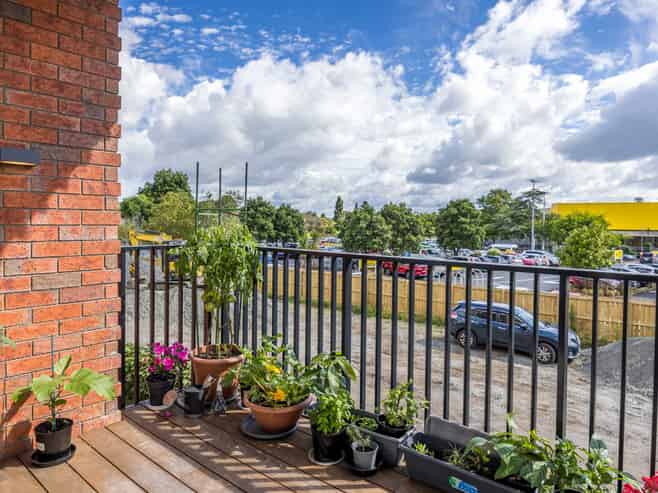 107/1B Soljak Place, Mount Albert