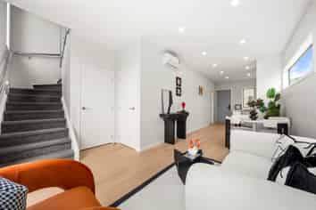 8C Clensmore Place, Torbay