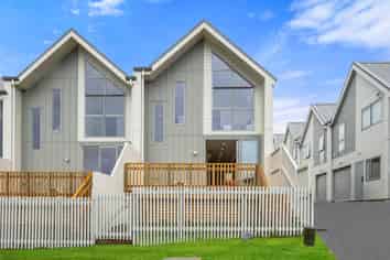 8C Clensmore Place, Torbay