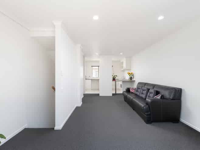 3/49 Henderson Valley Road, Henderson