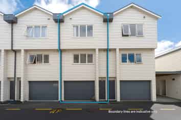 3/49 Henderson Valley Road, Henderson