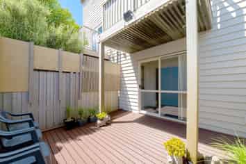 3/49 Henderson Valley Road, Henderson