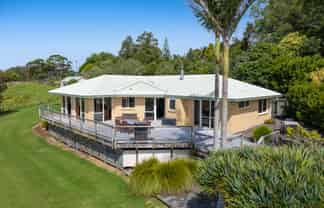 56 Burne Road, Waitoki