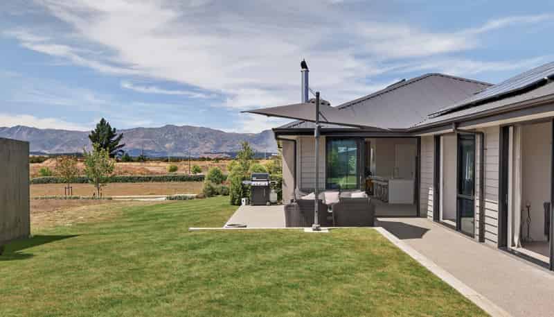 11 Tahi Street, Albert Town, Wanaka