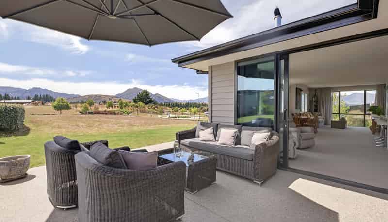 11 Tahi Street, Wanaka