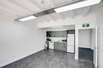 Stylish Office Suites in CBD Fringe Location