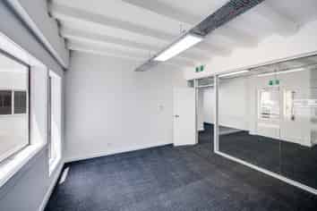 Stylish Office Suites in CBD Fringe Location