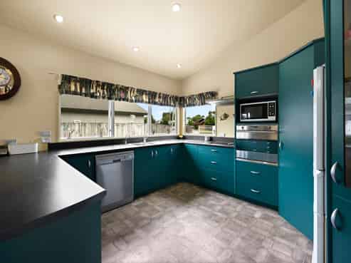 210 Thomas Road, Rototuna North