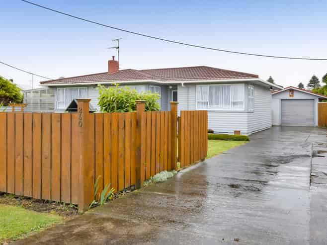 240 Egmont Street, Patea