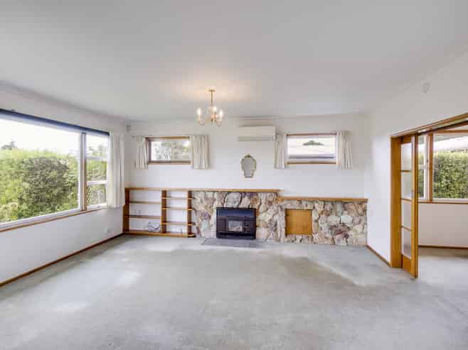 524 Hart Drive, Frimley