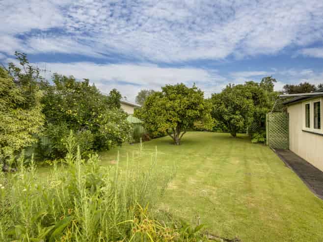 524 Hart Drive, Frimley