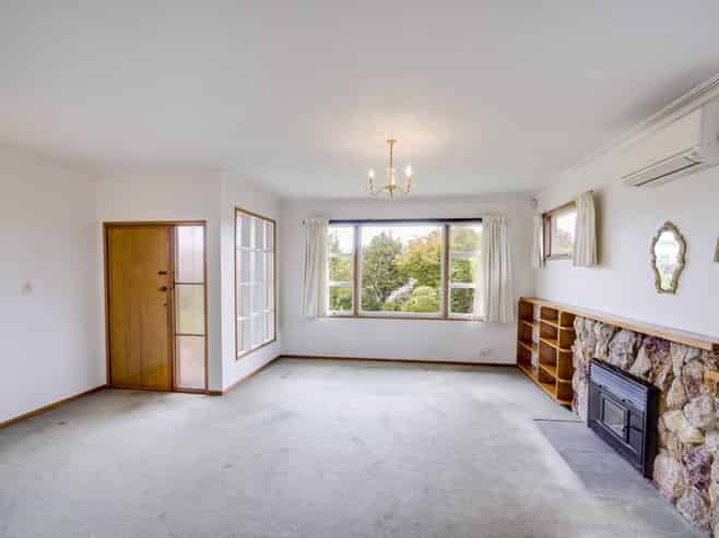 524 Hart Drive, Frimley