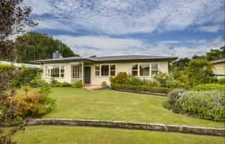 524 Hart Drive, Frimley