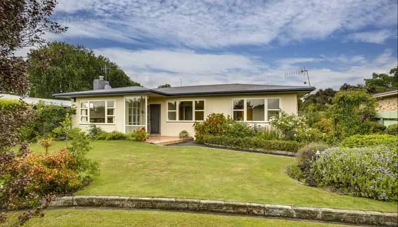 524 Hart Drive, Frimley