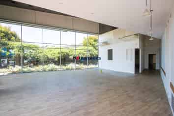  Cafe Space - Ready To Go 