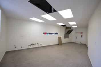  Cafe Space - Ready To Go 