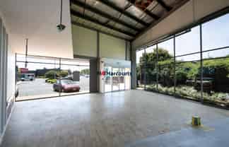  Cafe Space - Ready To Go 