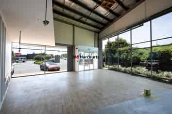  Cafe Space - Ready To Go 