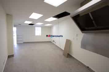  Cafe Space - Ready To Go 