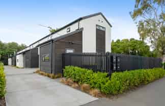 199A Hills Road, Edgeware