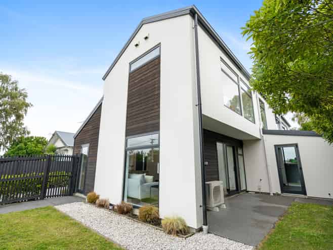 199A Hills Road, Edgeware