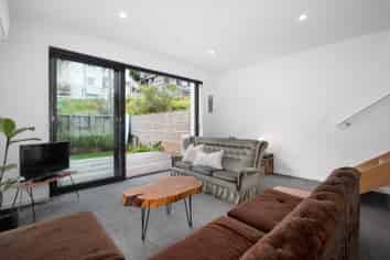 175C Sutherland Road, Lyall Bay