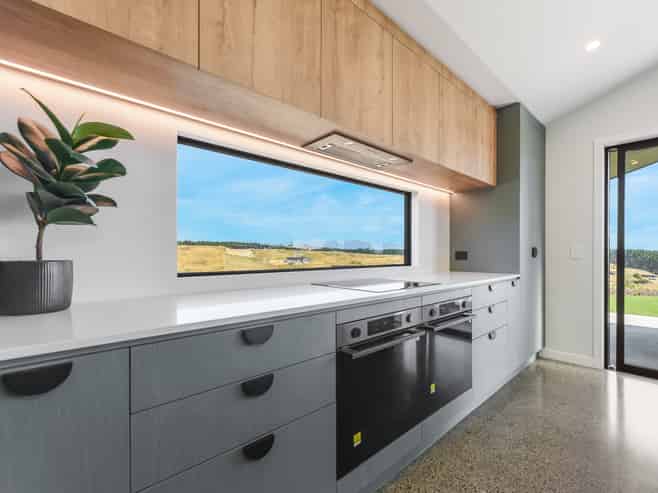 123 Redvale Road, Redwood Valley