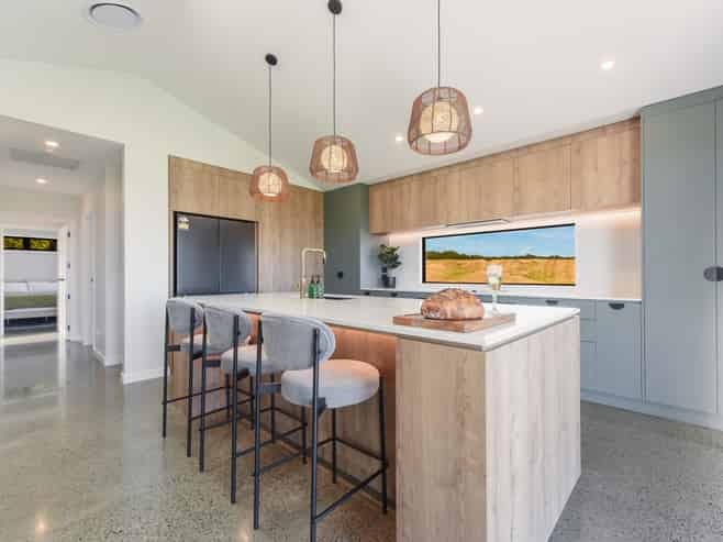 123 Redvale Road, Redwood Valley