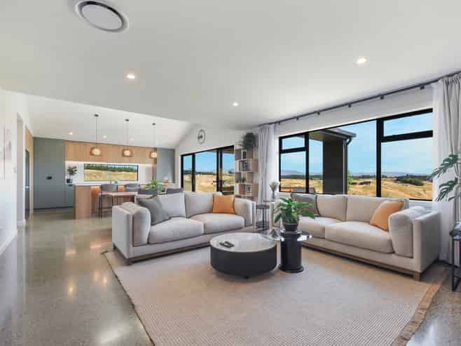 123 Redvale Road, Redwood Valley