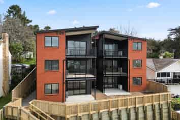 3/12 Ruakiwi Road, Hamilton Lake